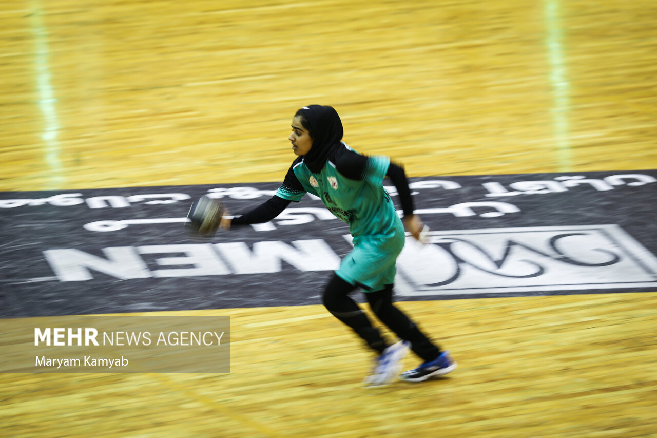 شکست تیم هندبال بانوان به تیم صاحب سبک رومانی