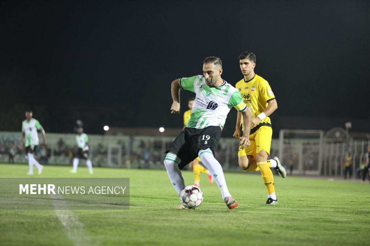 شکست خانگی «خیبر» در خرمآباد/ سپاهان ۳ امتیاز به اصفهان
برد!