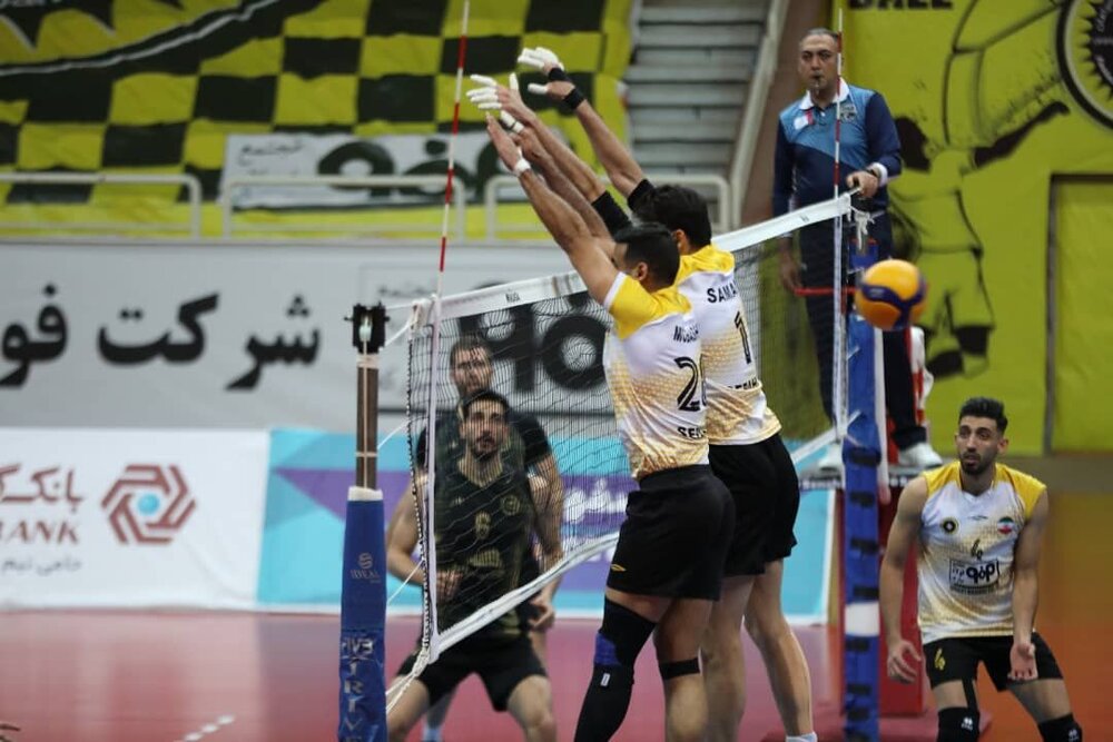 شکست صدرنشین در خانه مقاومت یزد / شهرداری ارومیه بالاخره پیروز شد