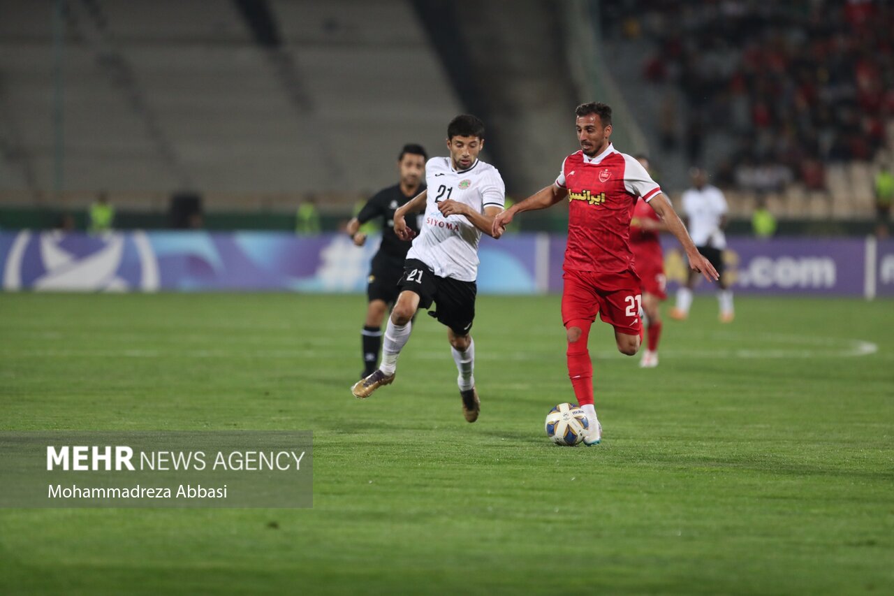 صادقی بهترین بازیکن دیدار پرسپولیس و استقلال شد