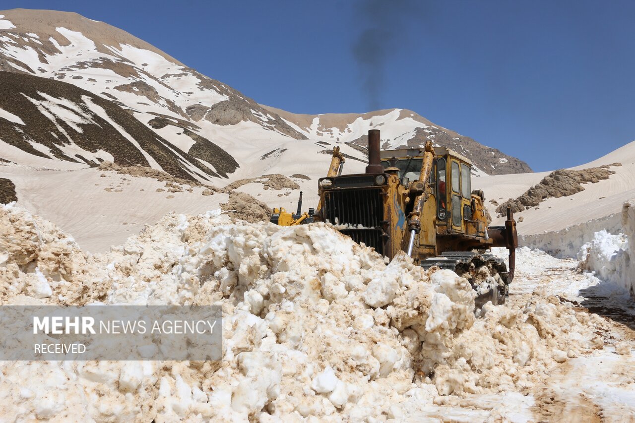صادقی پور: راه ارتباطی ۱۷۵۸ روستای آذربایجان غربی بازگشایی شد