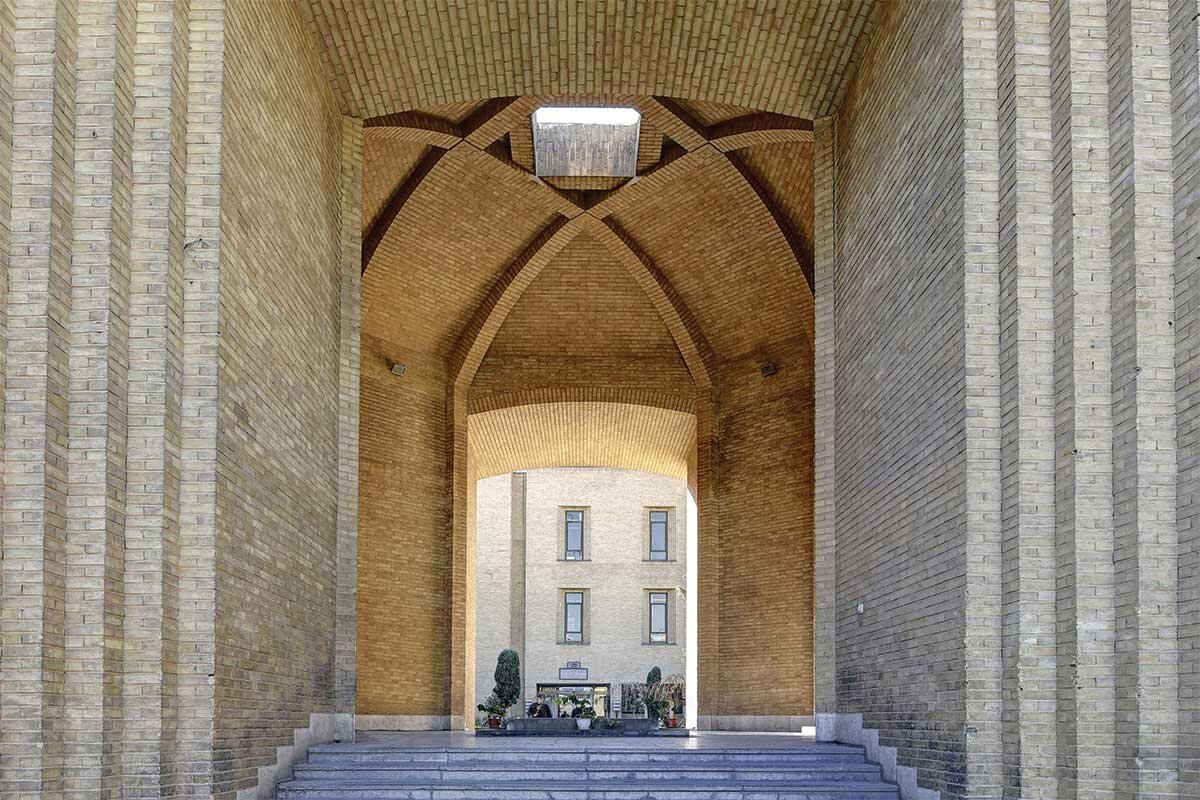 صالحی امیری: معاونت گردشگری به ارگ آزادی میرود