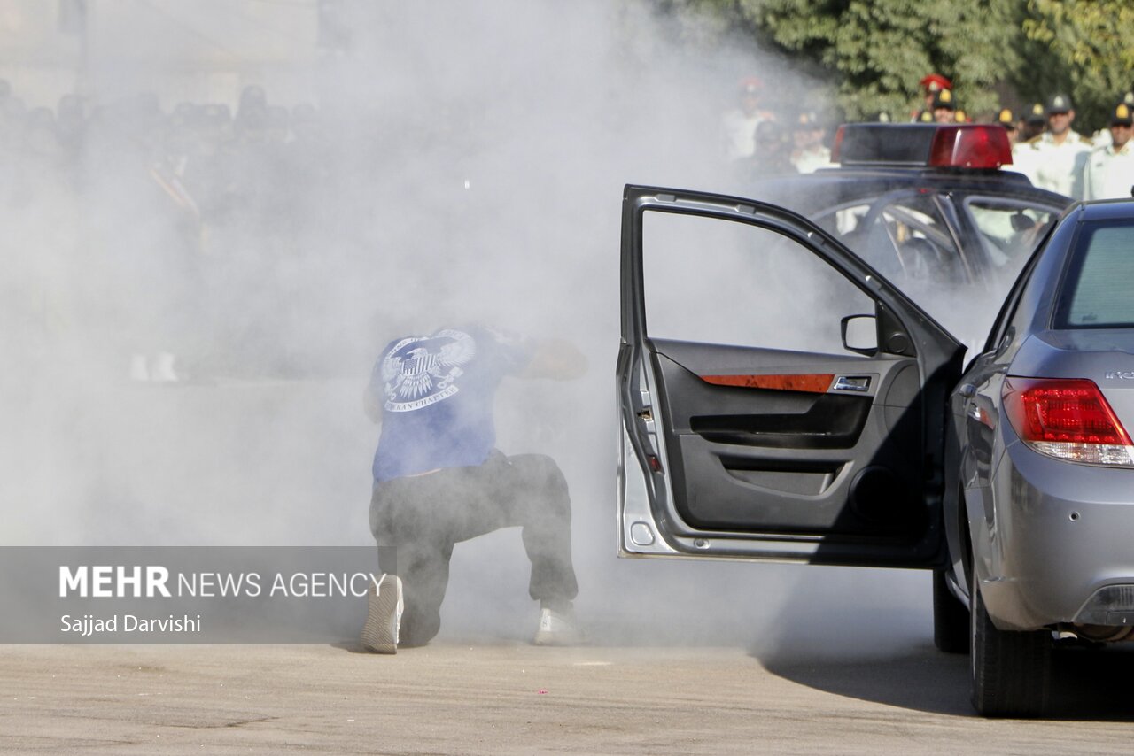 صبحگاه مشترک نیروی انتظامی لرستان