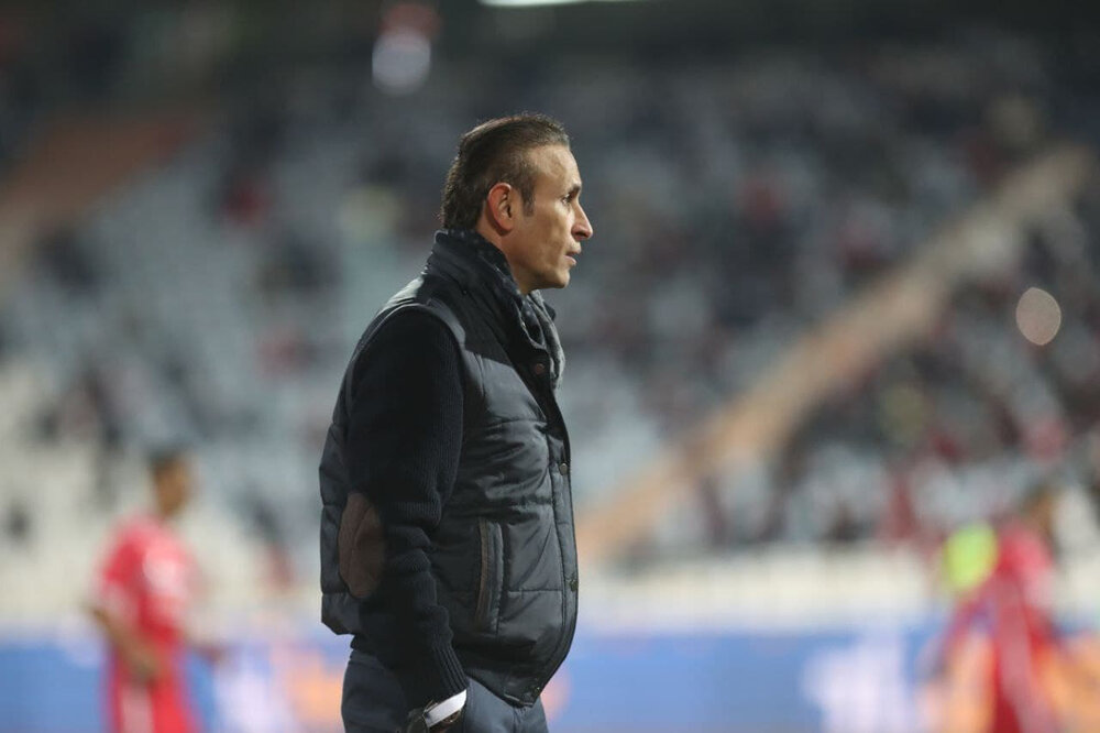 صحبتم درباره وزیر ورزش محترمانه بود/ حرف غیرمنطقی نزدم