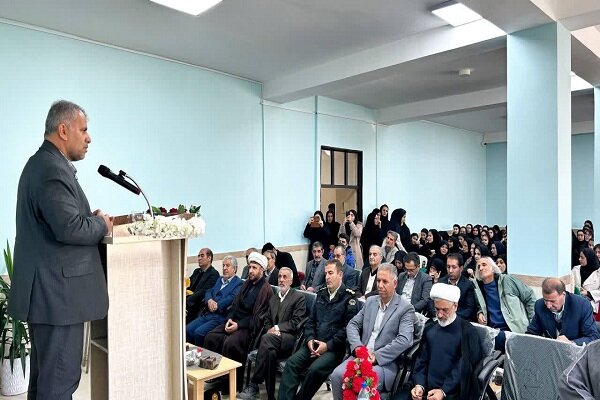 صمیمی: ۱۵۹۶ کلاس درس تا دهه فجر در آذربایجان غربی افتتاح می شود