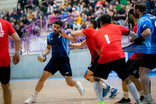 صنعت مس صدرنشین باقی ماند/ سپاهان یک پله صعود کرد