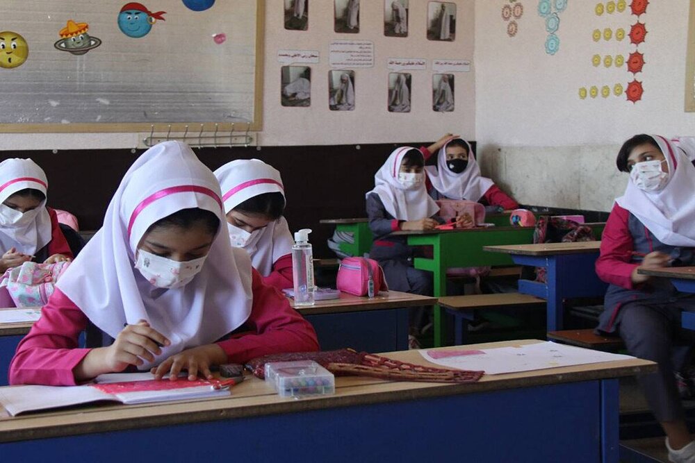 ضرورت آرامش بخشی و امیدآفرینی در بین خانواده ها و دانش آموزان