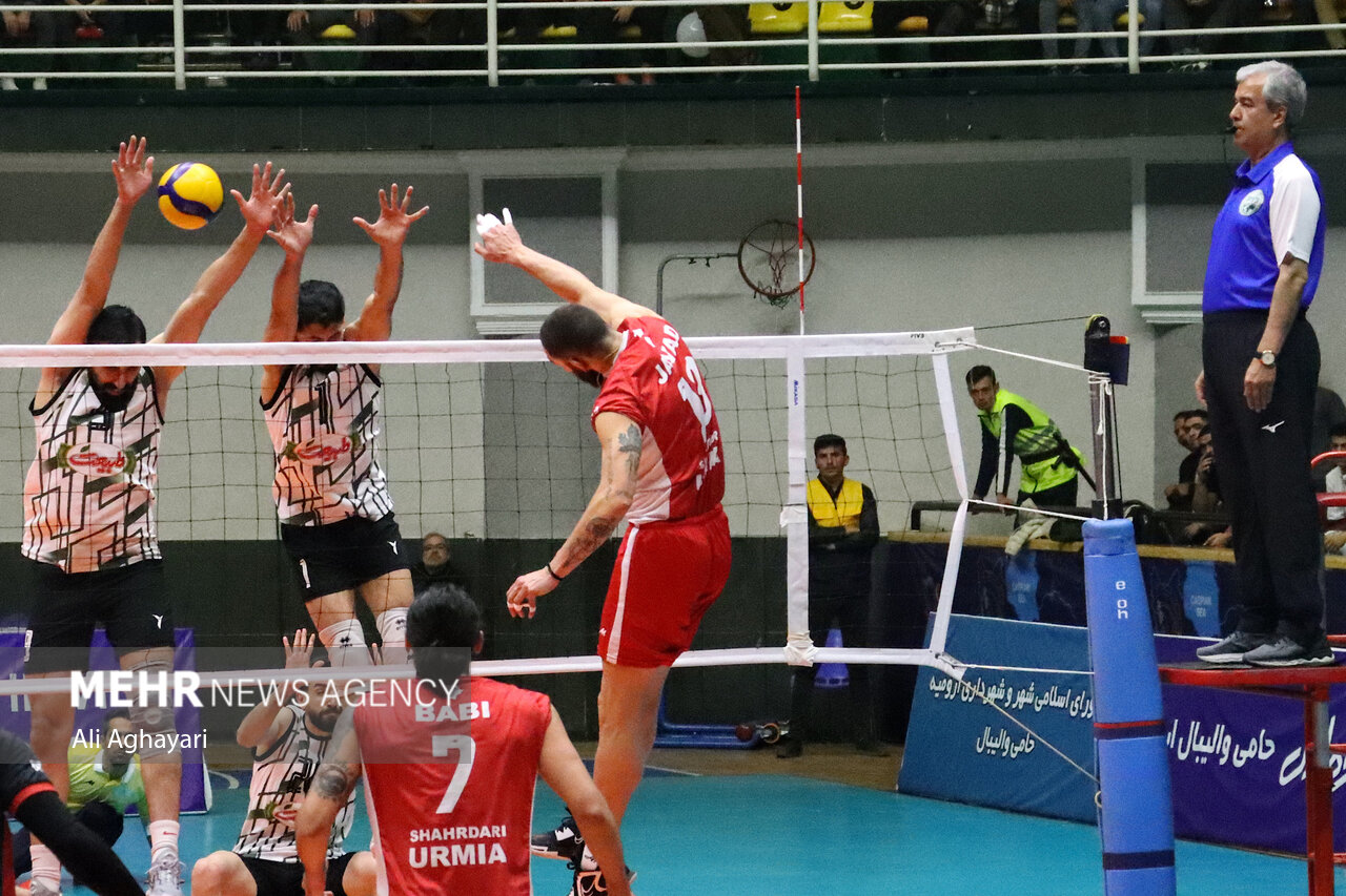 طبیعت و گیتی پسند به دنبال طلسم شکنی در لیگ برتر والیبال