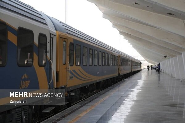 طرح توسعه‌ای ایستگاه بین المللی راه آهن رازی خوی تصویب شد