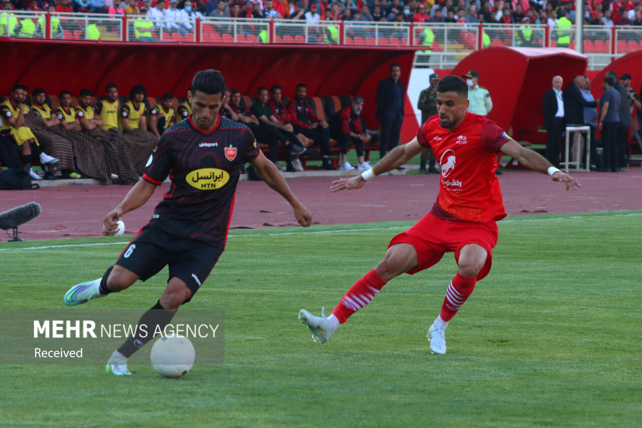 طلسم نبردنهای تراکتور در اراک شکست/ پیروزی نساجی برابر مس کرمان