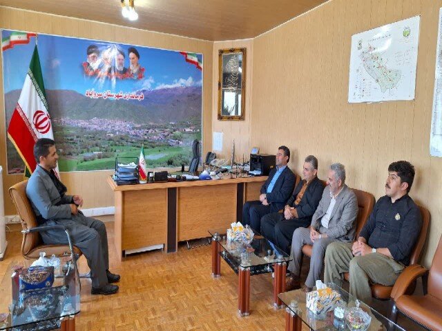 ظرفیت‌های سروآباد در راستای ایجاد اشتغال پایدار تبیین
شود