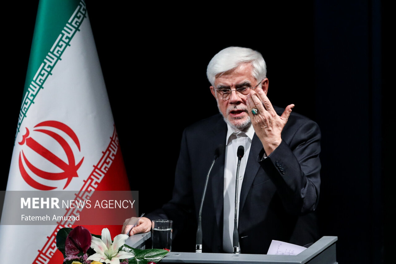 عارف: در زیرساخت‌ها مشکل داریم آن وقت می‌خواهیم گردشگر هم
بپذیریم