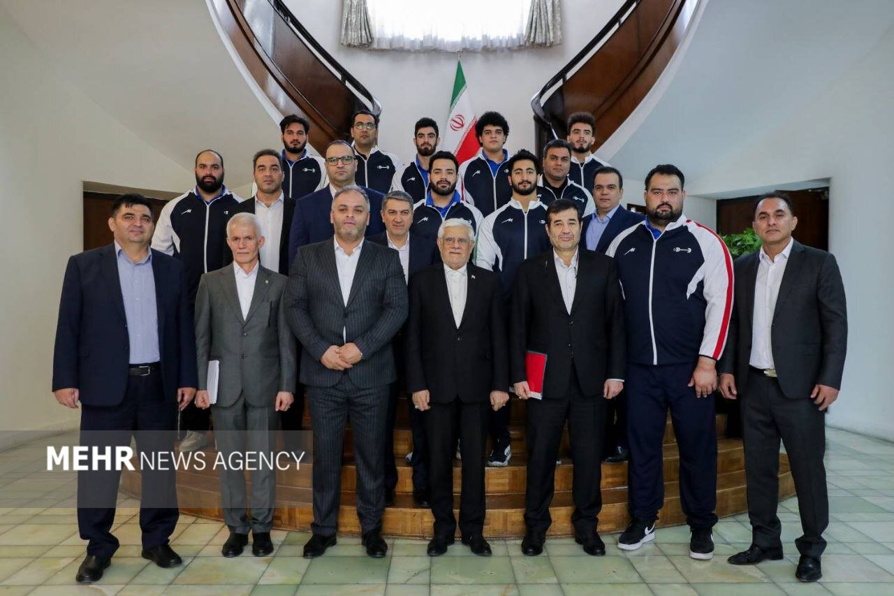 عارف: دولت برای المپیک برنامه خوبی دارد/امیدوارم وزنه برداری موفق باشد