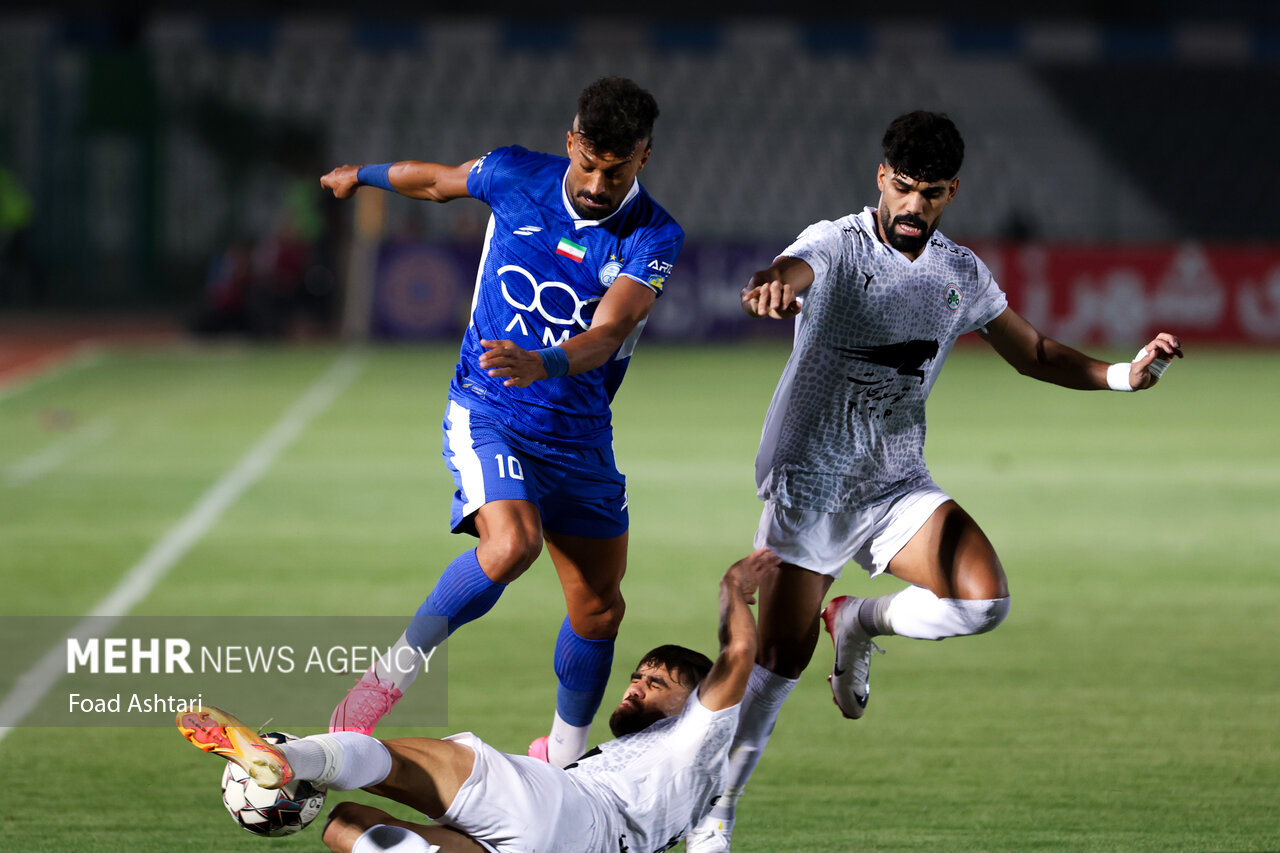 عامل عدم نتیجه گیری استقلال مقابل ذوب آهن؛ نمایش پرهیجان آبی ها