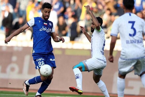 عبور سخت استقلال از سد گلگهر/ آبیها همچنان در تعقیب
پرسپولیس