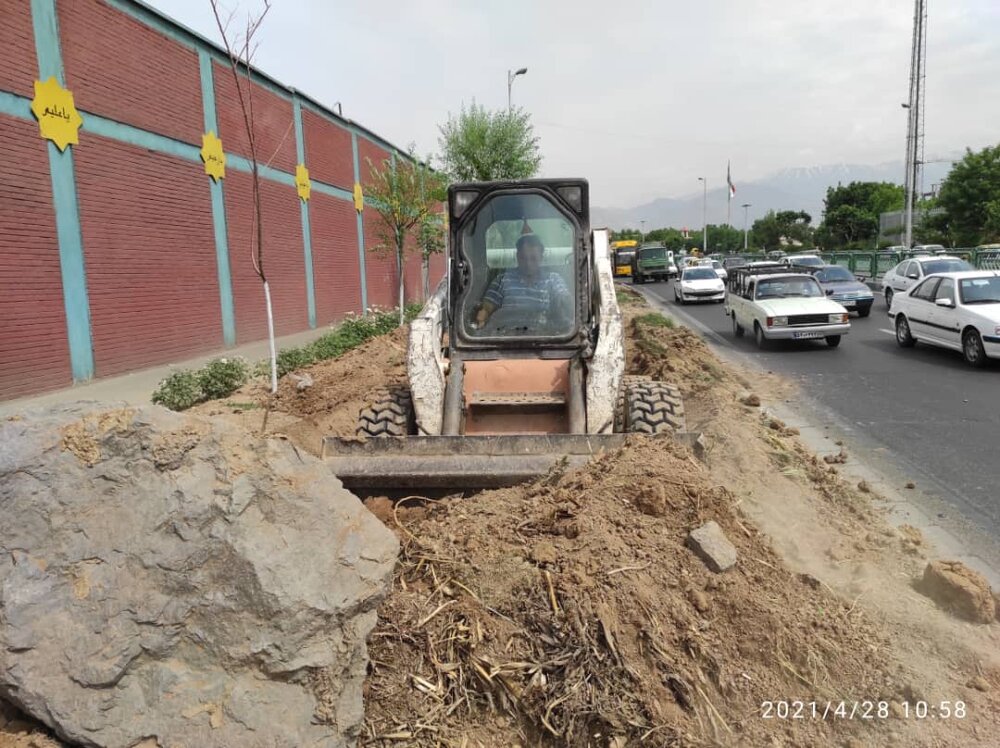 عدم صدور مجوزهای حفاری و اتمام عملیات عمرانی در
معابر