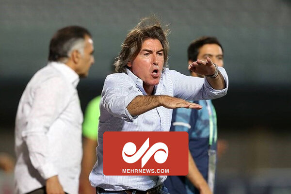 عصبانیت شدید ساپینتو سرمربی استقلال از داور بازی پس ازاخراجش