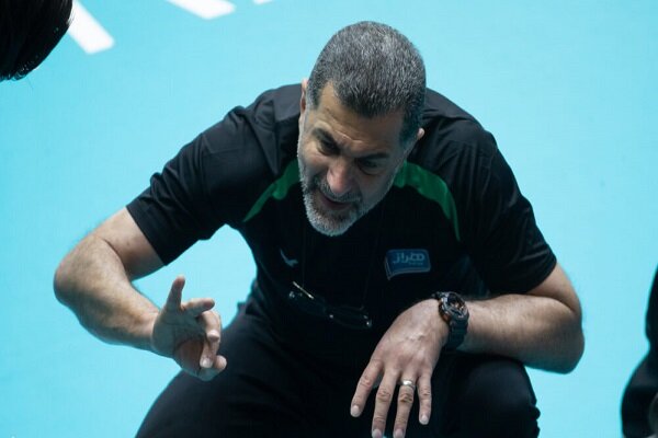 عطایی: در پلی‌آف والیبال هیچ تیمی حاشیه امنیت ندارد