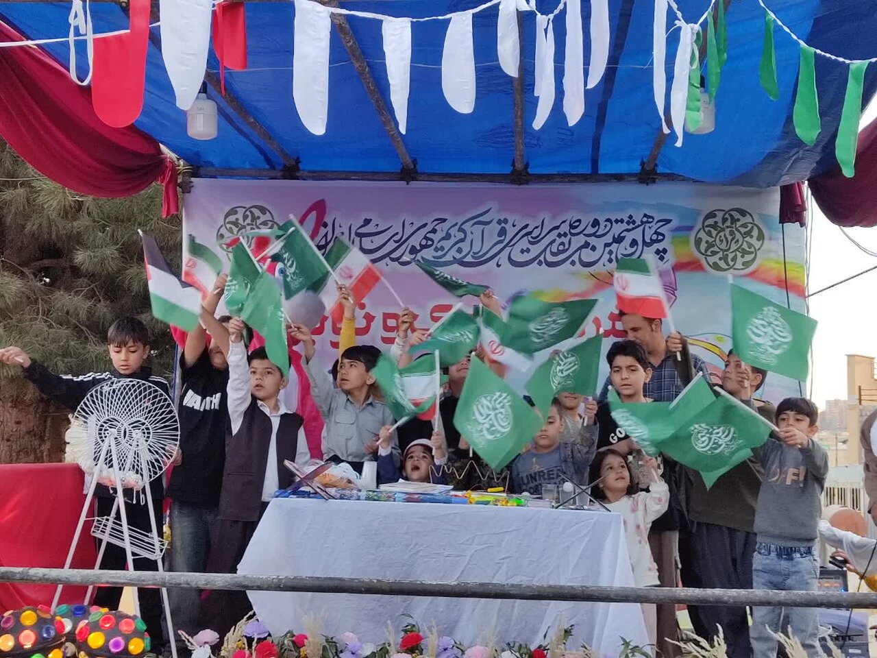 عطر آیات در سنندج؛ روایت یک مهمانی الهی برای همه نسل‌ها