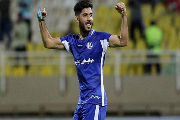 عقیل کعبی: حاضرم تا نیم فصل پولی نگیرم تا استقلال موفق
شود