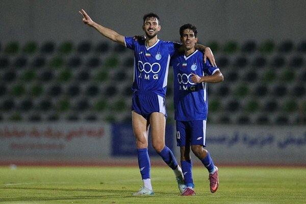 عملکرد متفاوت مهاجم استقلال؛ گلزنی تنها در بازی های تدارکاتی