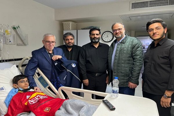 عیادت معاون بنیاد شهید از جانباز خانواده سلطانی نژاد