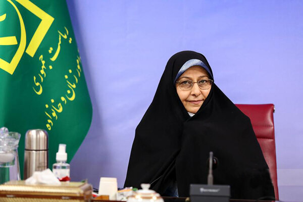 غرب می‌خواهد هویت زنانه را از بین ببرد