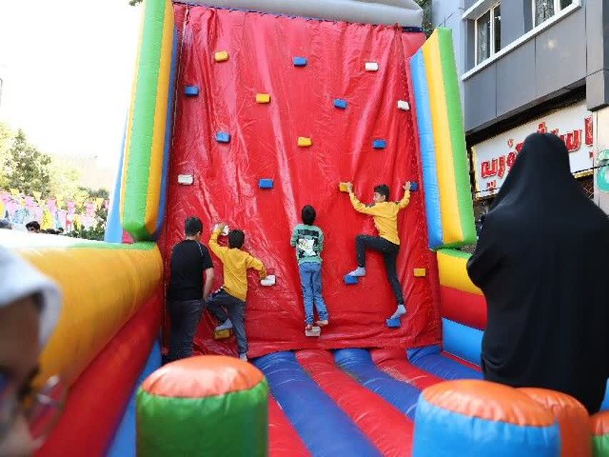 غرفهای که به عشق کودکان بر پا شد