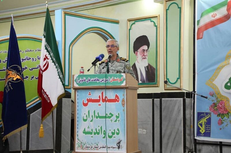 غفلت در برابر توطئههای دشمن جبران ناپذیر خواهد بود