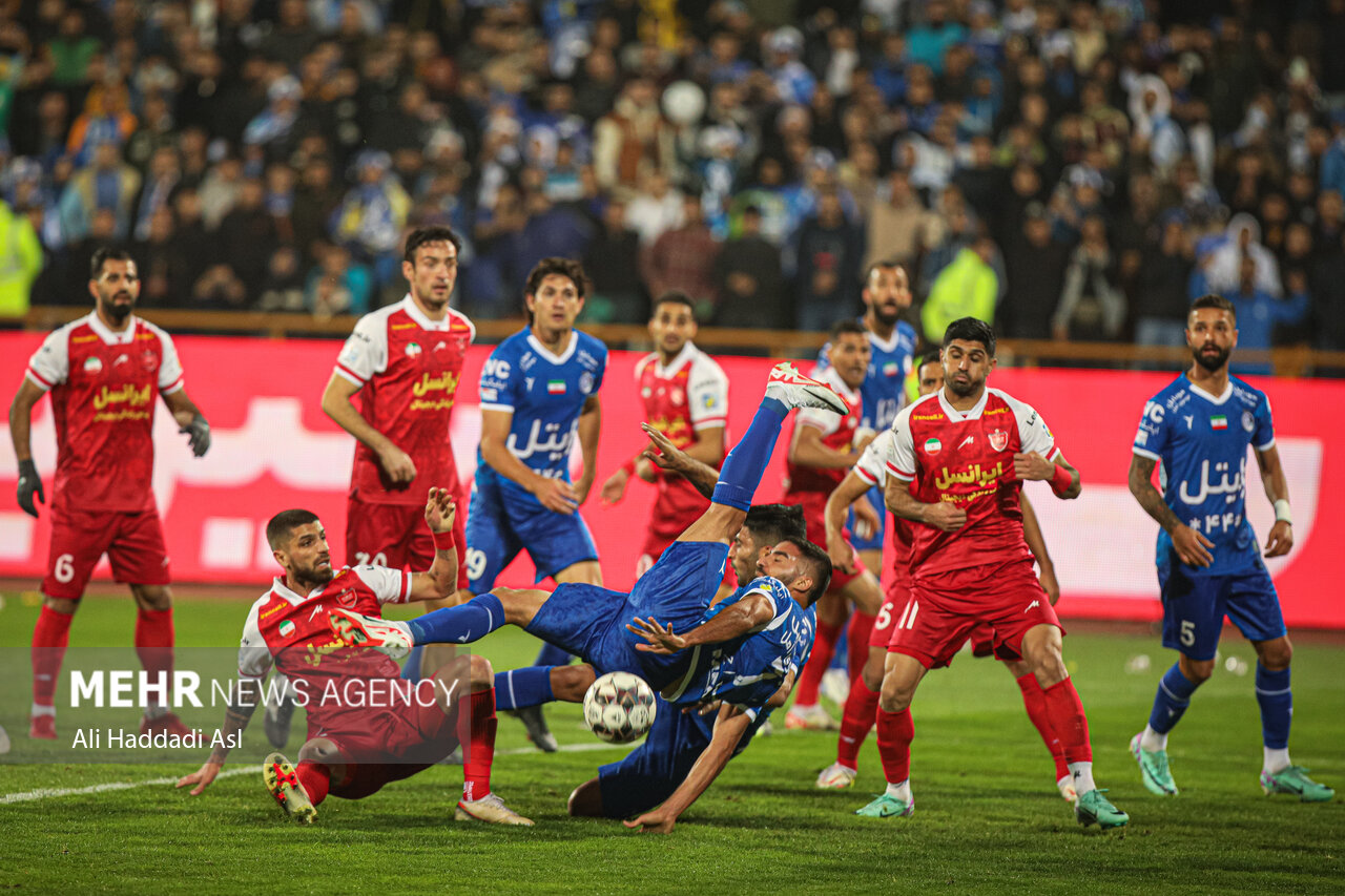 فرار بزرگ استقلال یا جهش شیرین پرسپولیس/ ترس از یک اتفاق تکراری