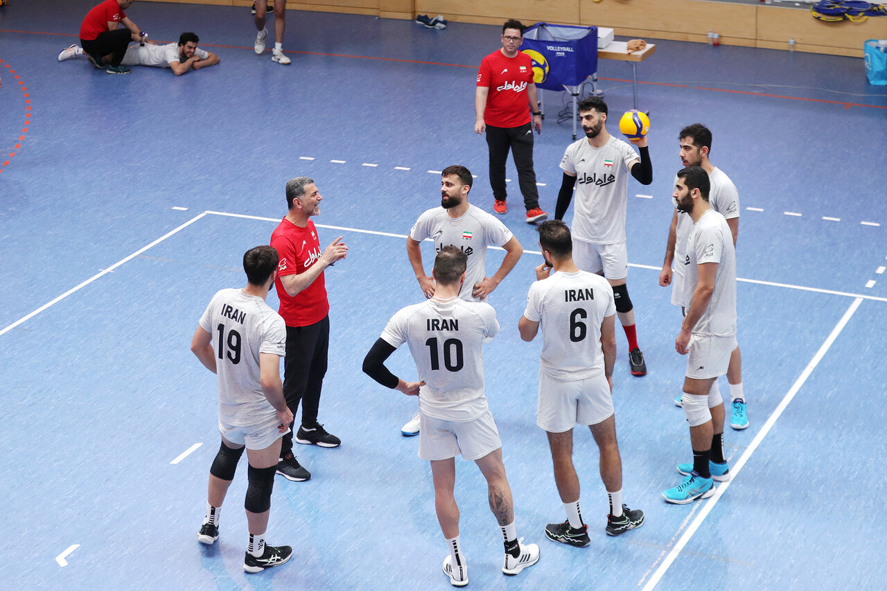 فردا احتمال صدور ویزای آمریکا برای عطایی/ بازگشت ۵ نفر به ایران