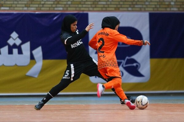 فرصت طلایی برای حضور «همه» در فوتسال زنان؛ راهی برای فرار از نابودی!