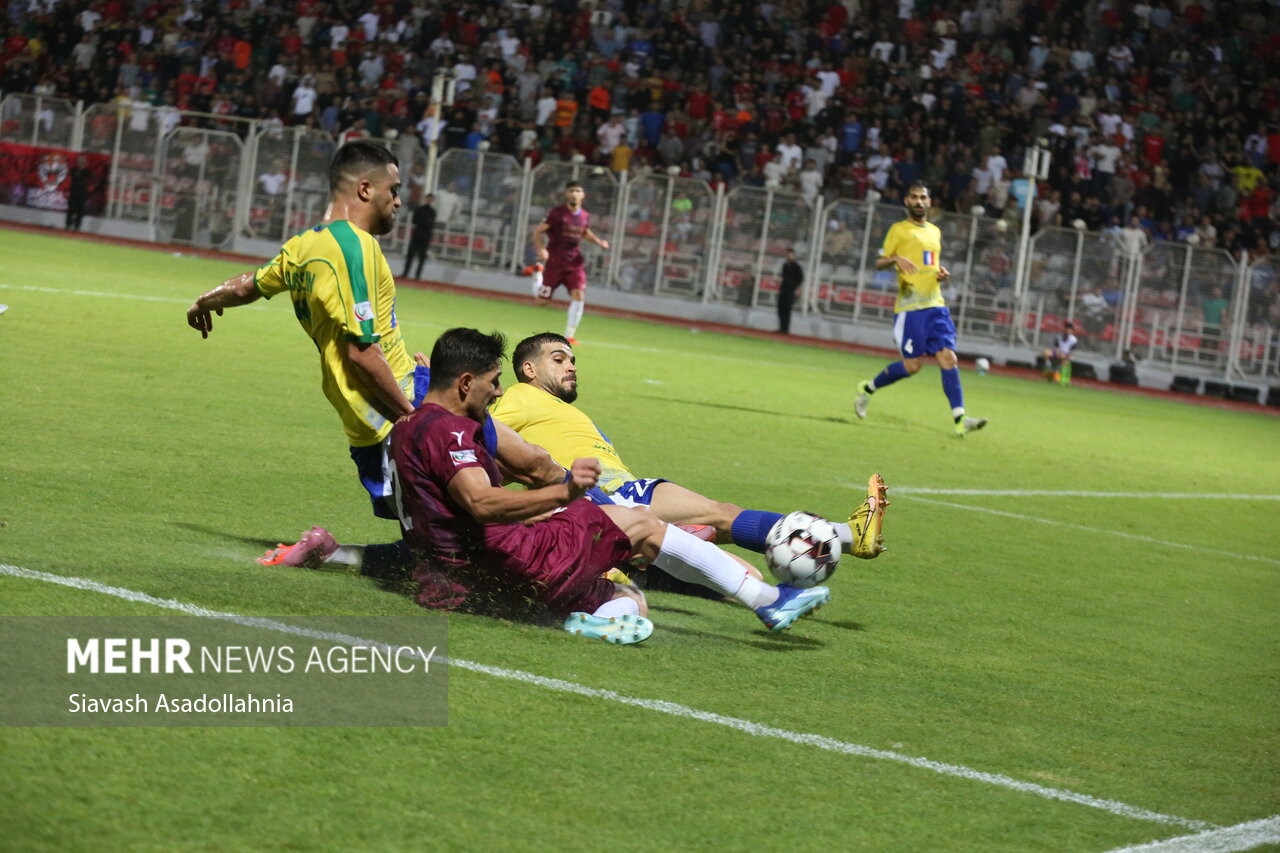 فرصت‌سوزی نفت در آبادان؛ یک امتیاز به نیروی زمینی رسید