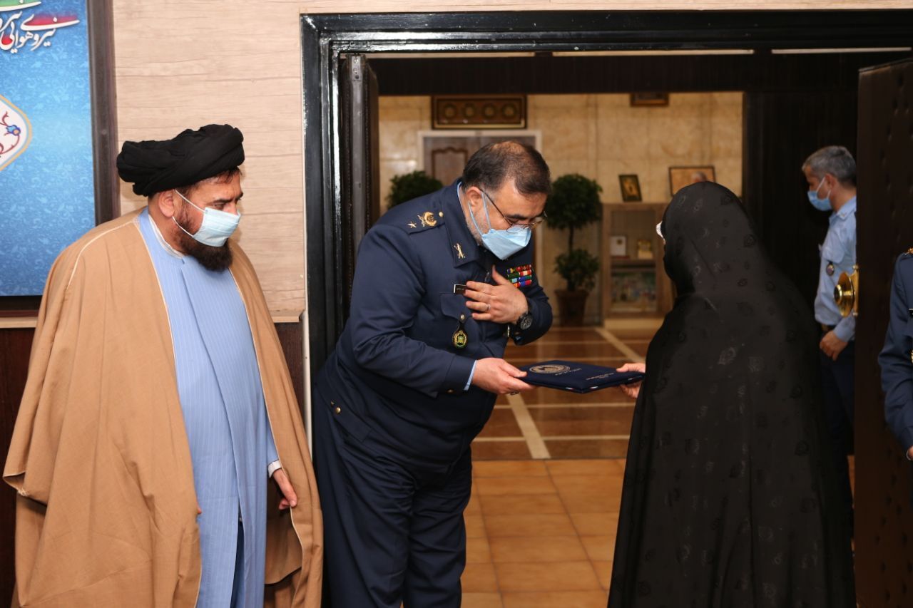 فرمانده نیروی هوایی ارتش: مکتب فاطمی را باید با تمام وجود پیاده‌سازی کرد