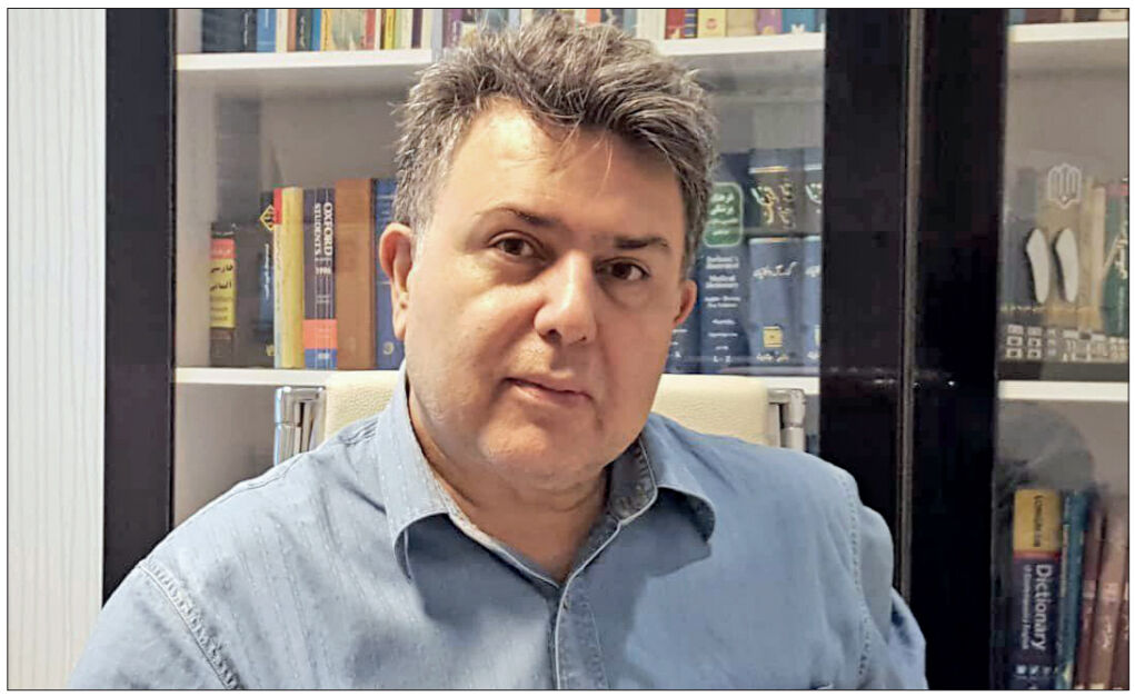 فروزنده: تعارض اپوزیسیون درباره سوق دادن ناآرامی‌ها به سمت حرکت مسلحانه