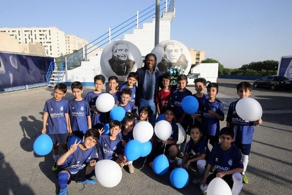 فریاد انسانی سیدورف؛ جهان به صلح نیاز دارد