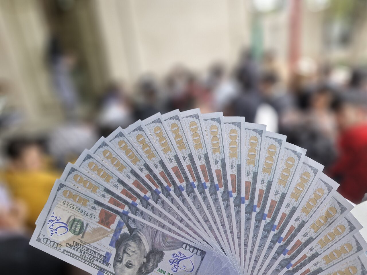 فریب جوانان جویای کار با وعده شغلهای دروغین در
تهران