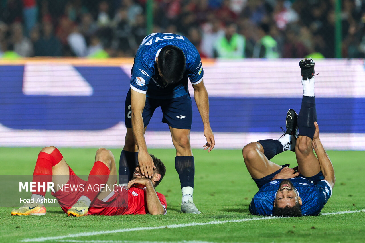 فشردگی تقویم فوتبال ایران برای جام جهانی/ چالشهای تراکتور و استقلال