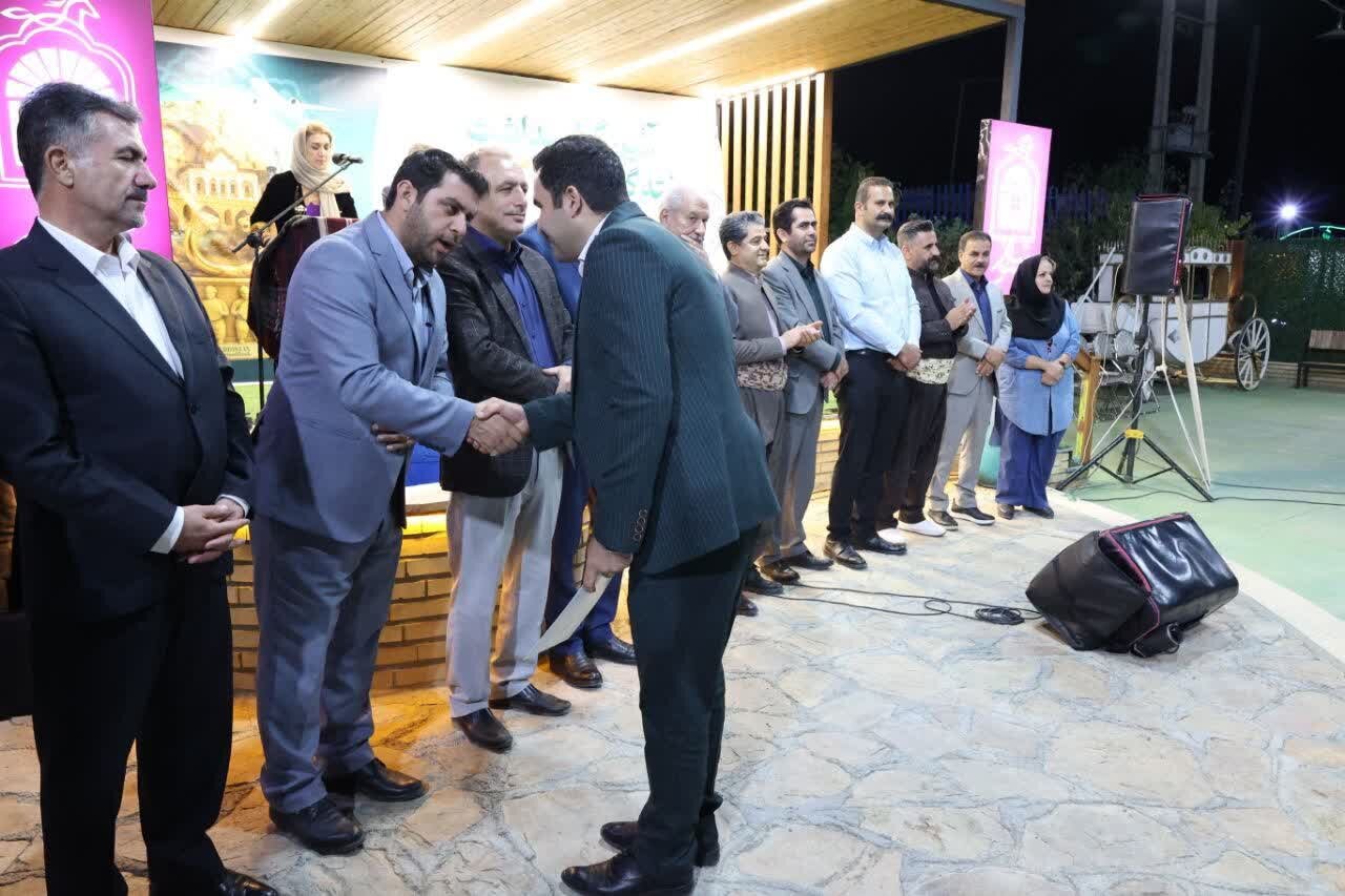 فعالان عرصه گردشگری در سنندج تجلیل شدند