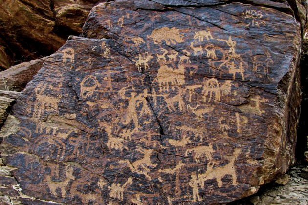 فعالیت معادن در محدوده سنگ نگارههای تیمره متوقف شد