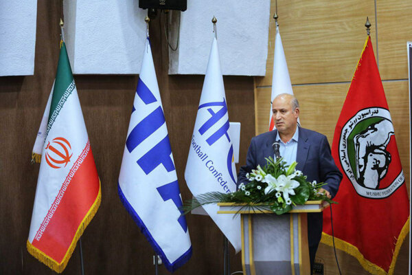 فوتبال ابزاری برای نمایش قدرت است/ کشتن ۶۶ فوتبالیست جنایت است