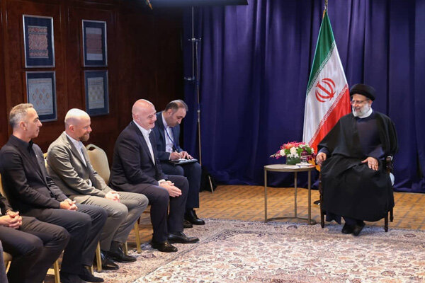 فوتبال ایران در حال رونق است/ بر توسعه فوتبال زنان تاکیدکردیم