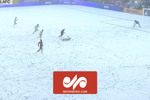 فوتبال با طعم برف در آمریکا