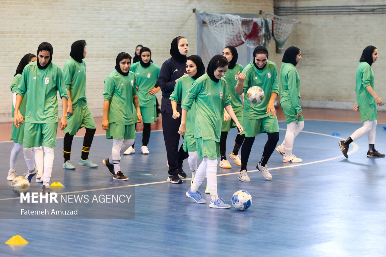 فوتسالیست‌ها زیر نظر مظفر تمرین کردند