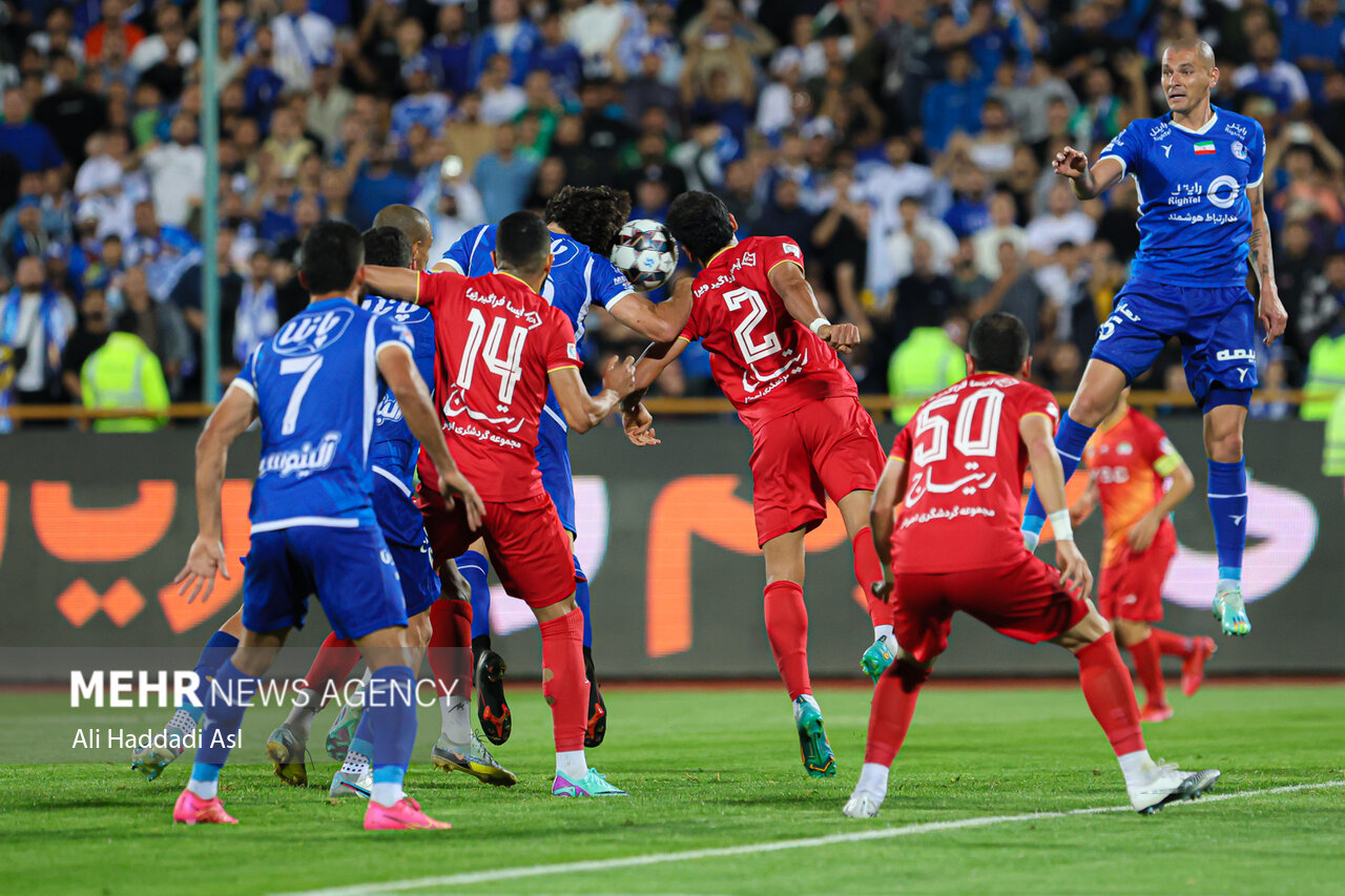 فولاد – استقلال؛ جدال در شرایطی متفاوت از آخرین رویارویی