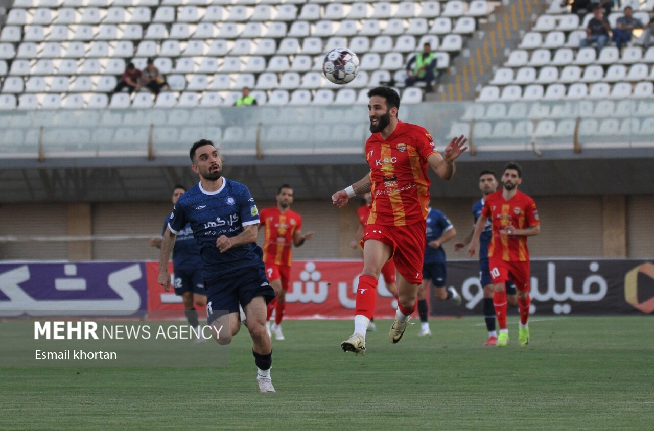 فولاد و پیکان؛ تقابل تیم‌هایی با خاطرات دور از پیروزی