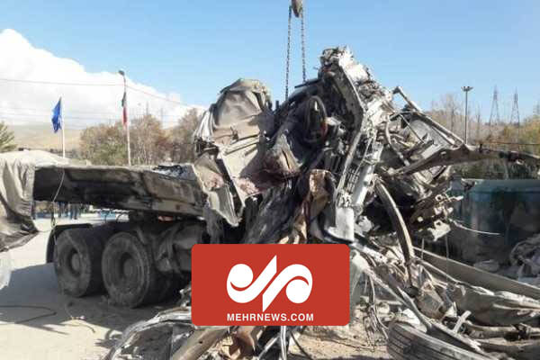 فیلم حادثه وحشتناک بریدن ترمز تریلی کشنده در پردیس