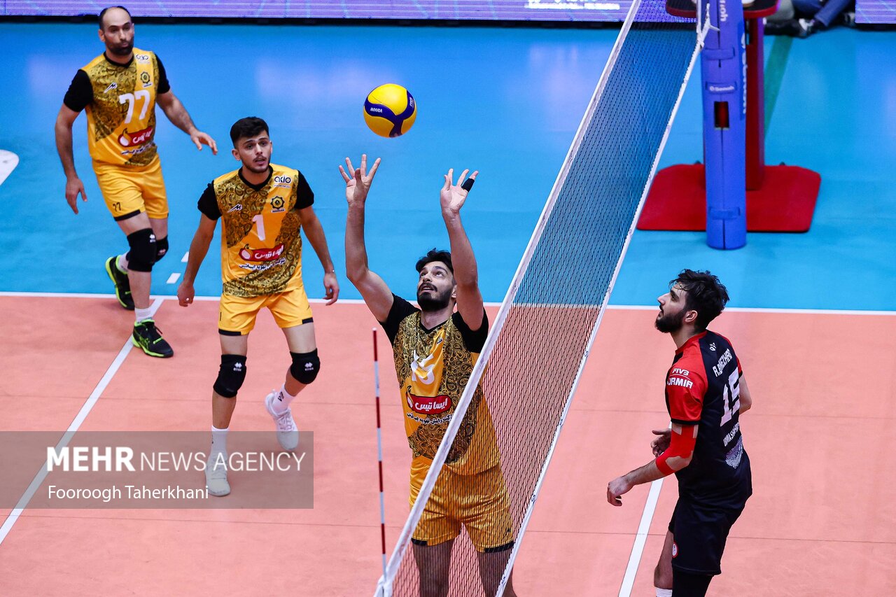 فینالیستهای والیبال باشگاههای آسیا جهانی میشوند