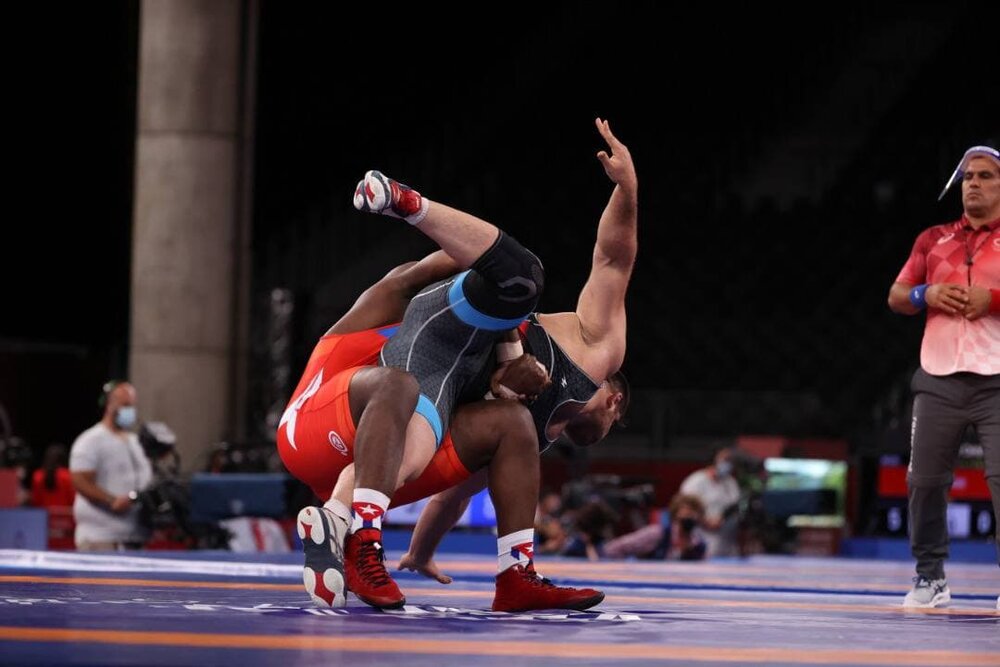 فینالیست‌های اوزان ۶۰ و ۱۳۰ کشتی فرنگی مشخص شدند