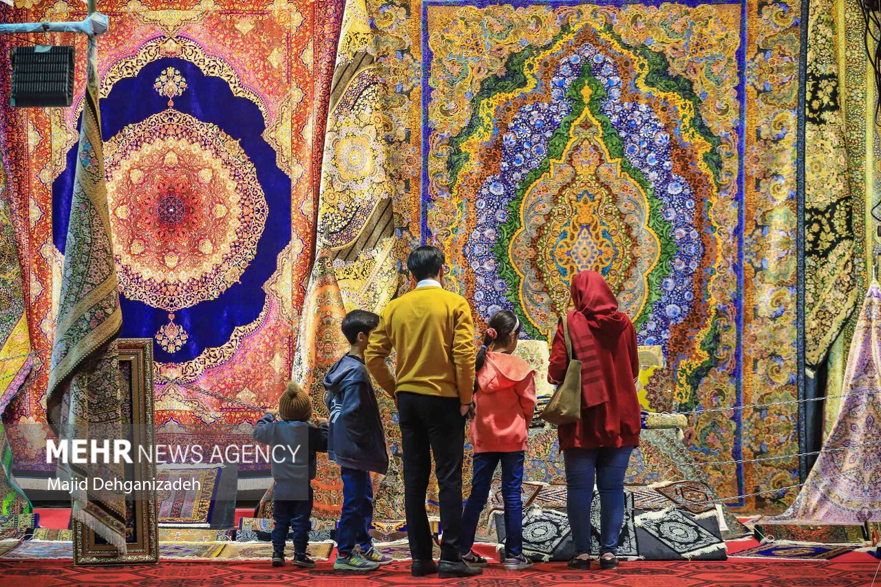 قالیباف گره بر باد می زند/ دلالان در عرش بافندگان برفرش